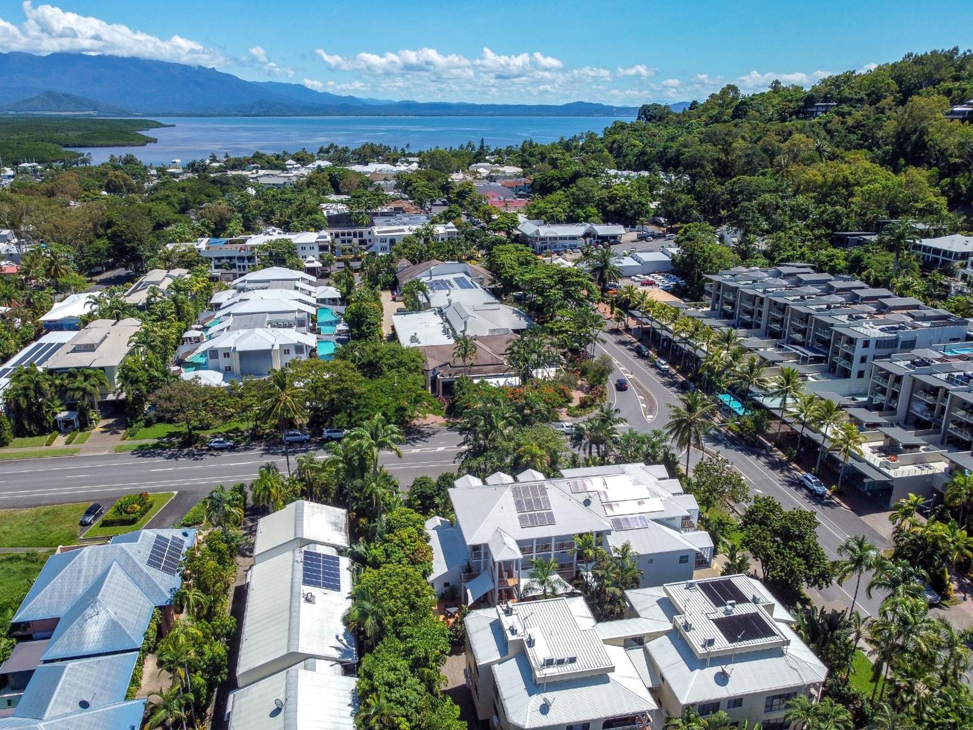 Port Douglas Apartments - Adults Only Oasis Exterior foto