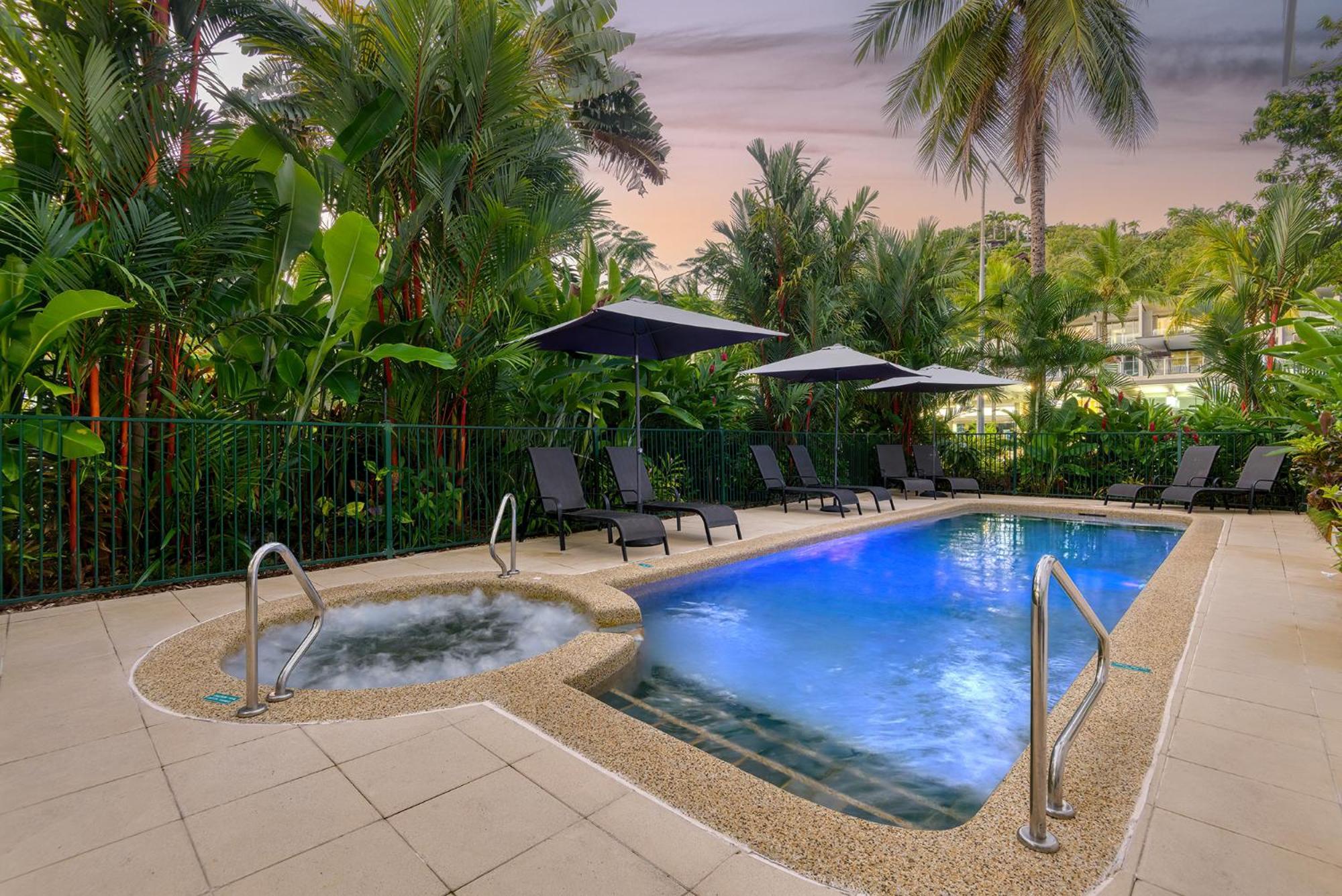 Port Douglas Apartments - Adults Only Oasis Exterior foto